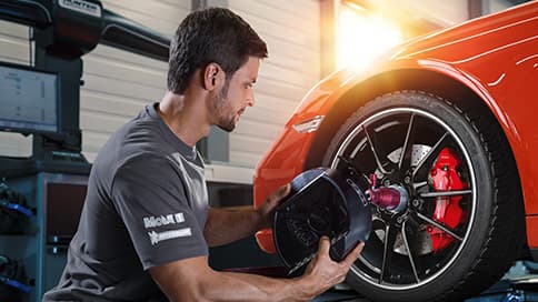 Porsche service at Porsche Barrington